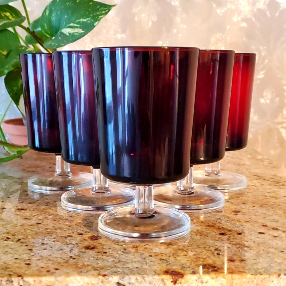 Luminarc France Ruby Red glasses
